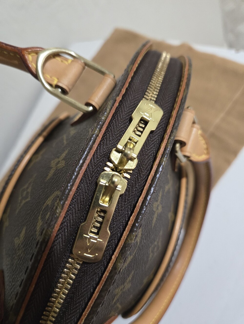 Louis Vuitton Ellipse PM Monogram Top-Handle Bag - Picture 11 of 11